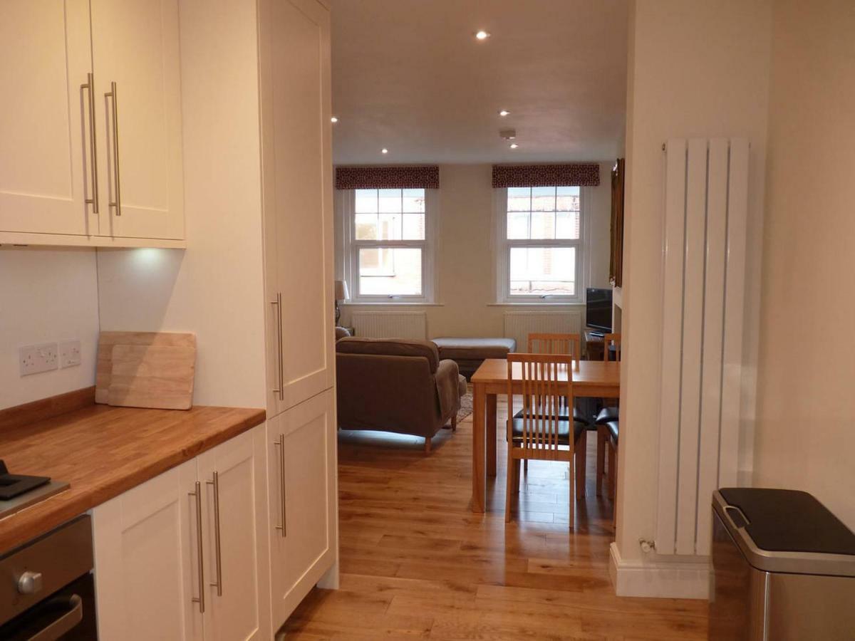 Brockenhurst Apartments מראה חיצוני תמונה